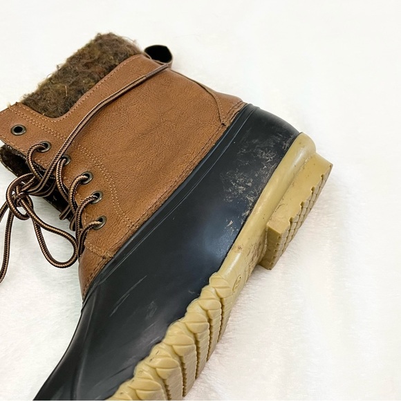 Magellan Outdoors Faux Fur Lace Up Duck Boots Women’s Size 8 - Picture 7 of 9